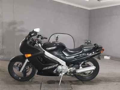 Kawasaki ZZR250 2006