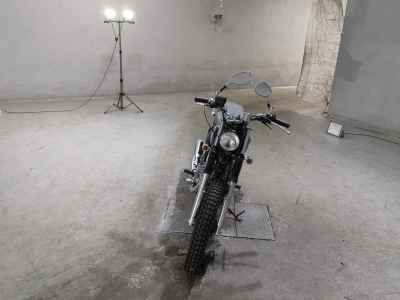 Yamaha SR400 2021