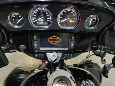 Harley-Davidson Street Glide FLHXSE1800 CVO 2016