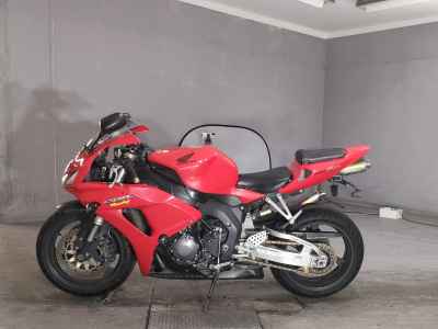 Honda CBR1000RR 2006
