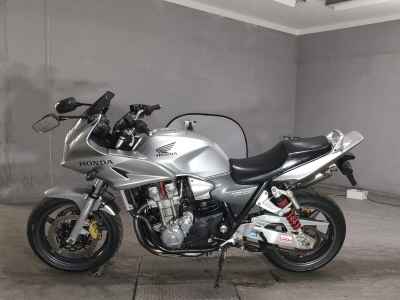 Honda CB1300 Super Boldor 2006