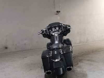 Harley-Davidson FLHX 1690 2013