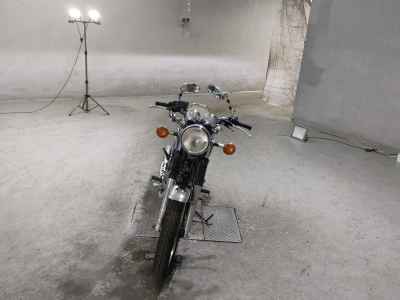 Yamaha SR400 2019