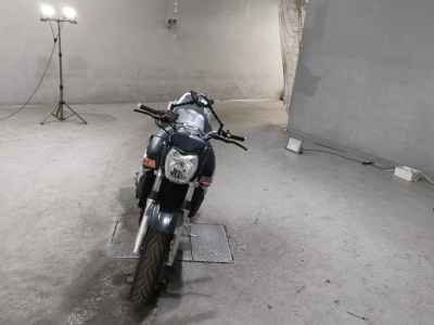 Suzuki GSR400 2006