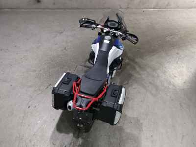 Moto Guzzi V85TT 2023