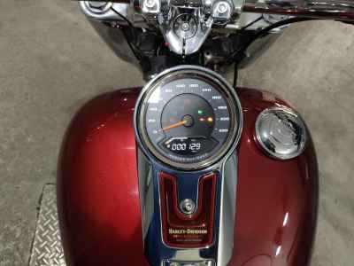Harley-Davidson FLFBS 2023