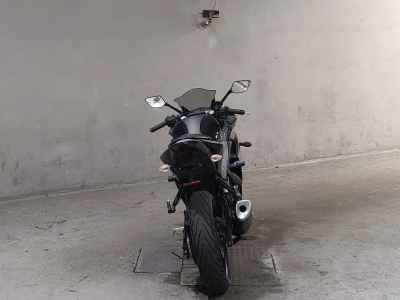 Yamaha YZF-R3 2015