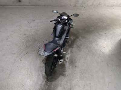 Yamaha YZF-R3 2015
