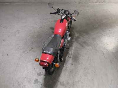 Suzuki GS750 2023