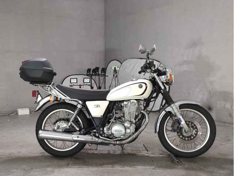 Yamaha SR400 2012
