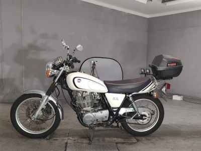 Yamaha SR400 2012