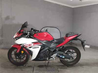 Yamaha YZF-R3 2015