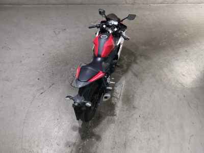 Yamaha YZF-R3 2015