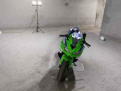 Kawasaki Ninja ZX-4RR 2024