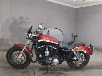 Harley-Davidson Sportster Custom XL1200C 2013