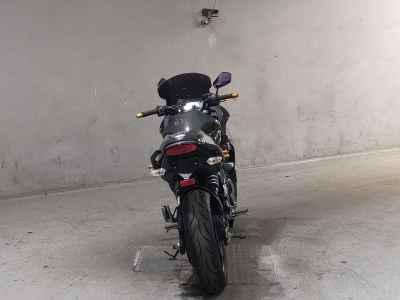 Kawasaki Ninja 400R 2011