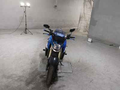 Suzuki GSR750 2012