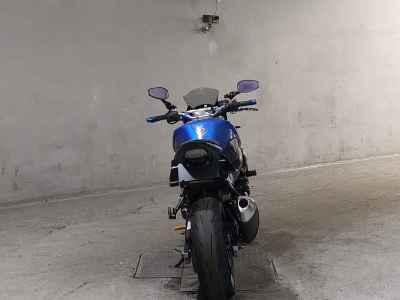 Suzuki GSR750 2012