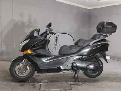 Honda Silver Wing 400 2013