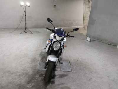 Suzuki Gladius SFV400 2013