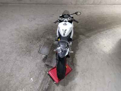 Ducati Panigale V2 2021
