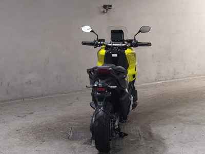 Honda X-Adv 750 2025