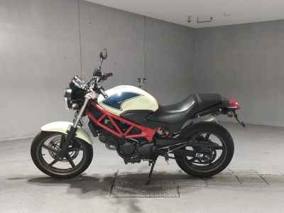 Honda VTR250 2015
