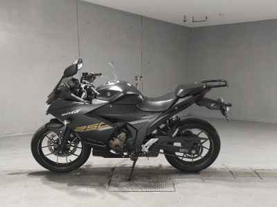 Suzuki Gixxer 250SF