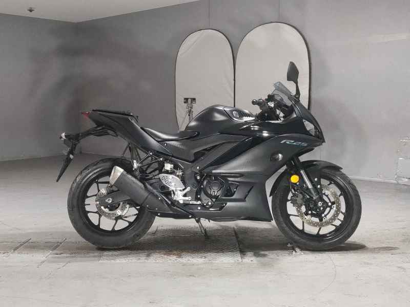 Yamaha YZF-R25 2021