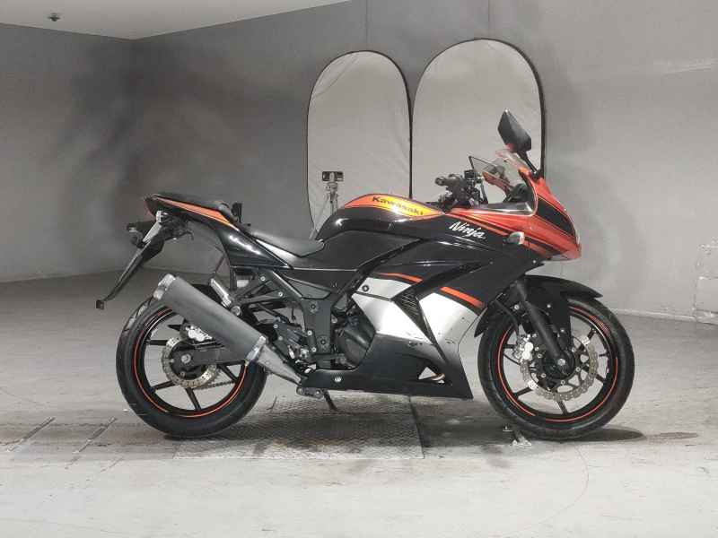 Kawasaki Ninja 250R 2012