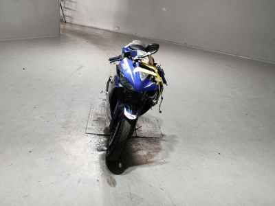 Yamaha YZF-R25 2015