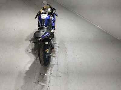 Yamaha YZF-R25 2015