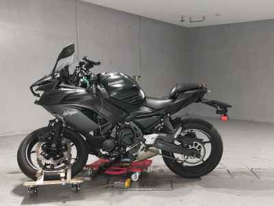 Kawasaki Ninja 650 2025