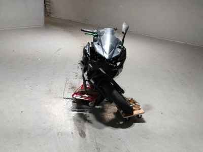 Kawasaki Ninja 650 2025