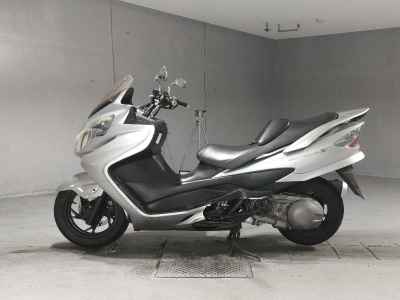 Suzuki Skywave 250S