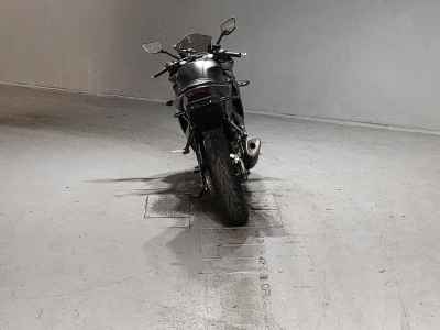 Yamaha YZF-R25