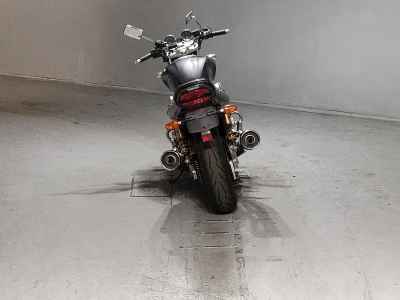 Yamaha XJR1300 2005