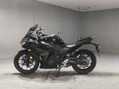 Yamaha YZF-R25 2018