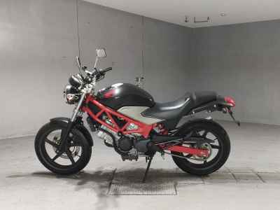 Honda VTR250 2011