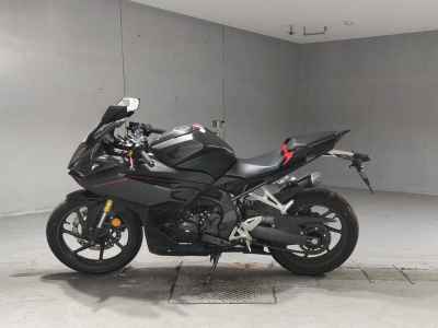 Honda CBR250RR 2023