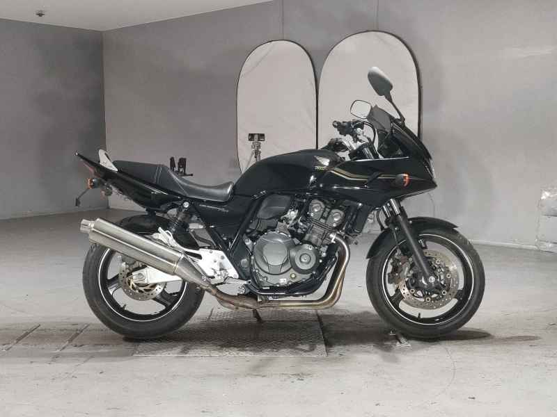 Honda CB400 Super Boldor 2009