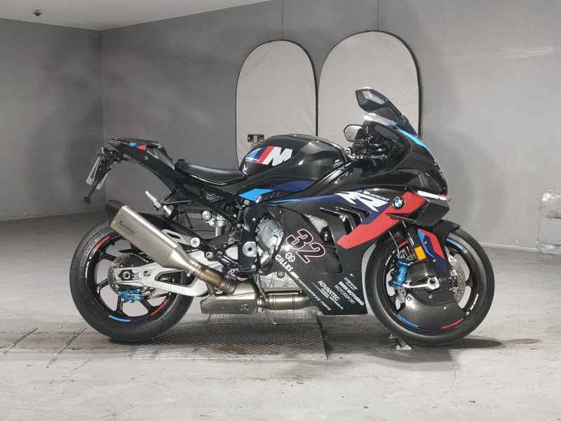 BMW M1000RR 2024