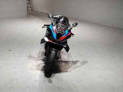 BMW M1000RR 2024