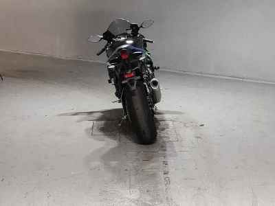 Yamaha YZF-R1 2021
