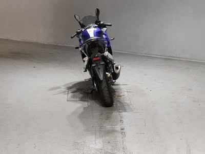 Yamaha YZF-R25 2016