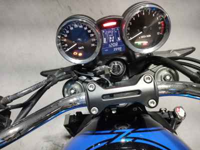 Kawasaki Z900RS 2023