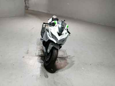 Kawasaki Ninja ZX-4R SE 2025
