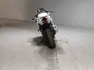 Kawasaki Ninja ZX-4R SE 2025