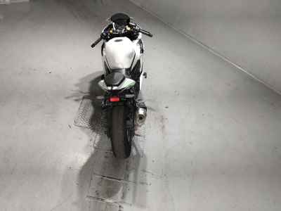 Kawasaki Ninja ZX-4R SE 2025