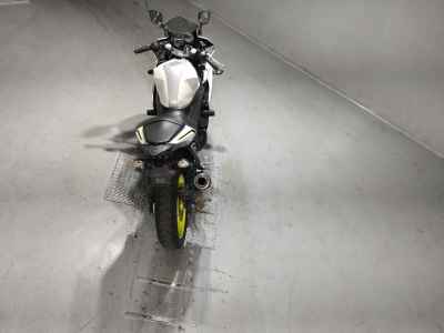 Yamaha YZF-R25 2018
